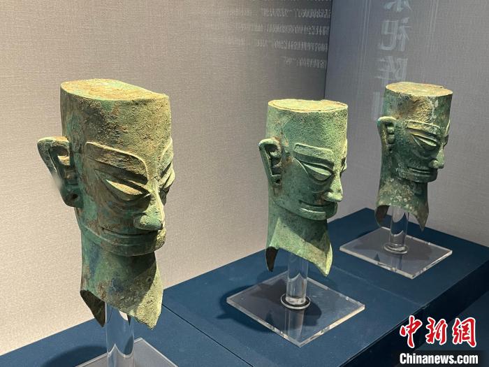 三星堆文物浙江展出 含黄金面具和青铜人头像
